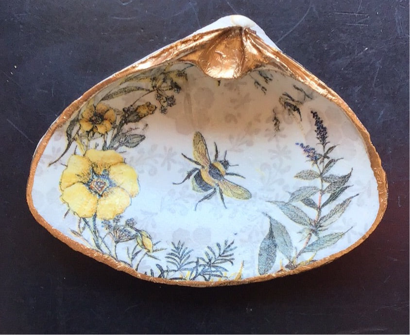 Bee Painted Shell